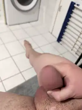 Snapshot of Philip266@xh chatting on 02/20/25, 05:01 Philip266xh online show from 02/20/25, 05:01