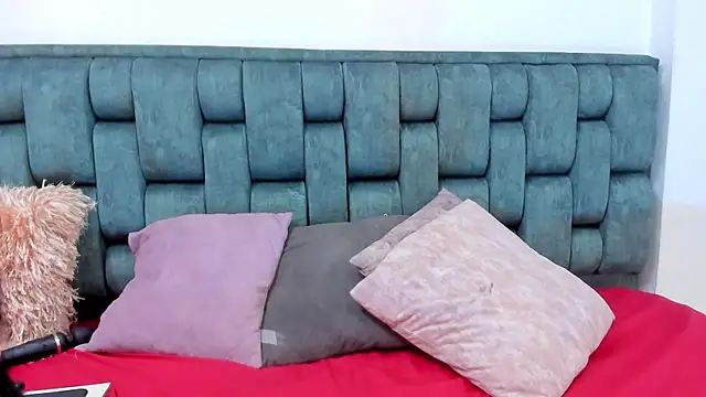 IsiisLovei online show from 11/27/25, 02:41