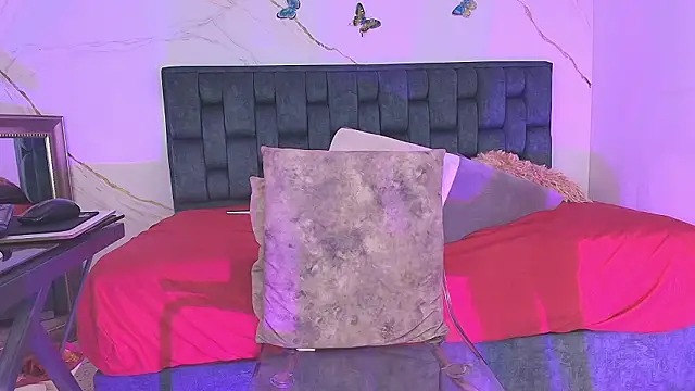 IsiisLovei online show from 03/05/26, 02:46