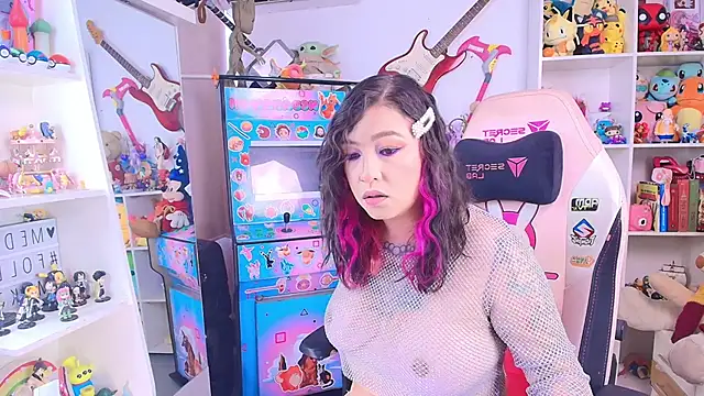 Snapshot of meda_kawaii_ chatting on 09/29/25, 05:40 meda kawaii  online show from 09/29/25, 05:40