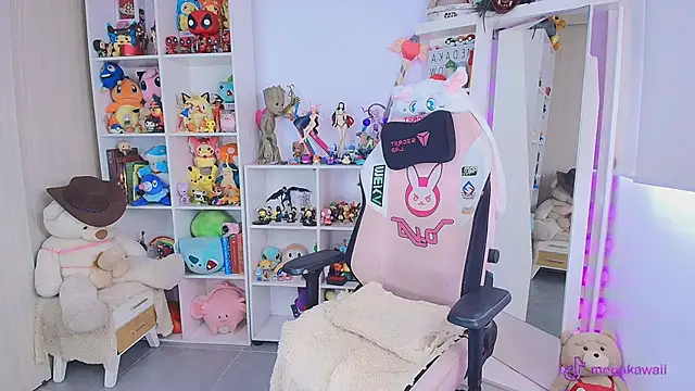 meda kawaii  online show from 11/23/25, 03:01