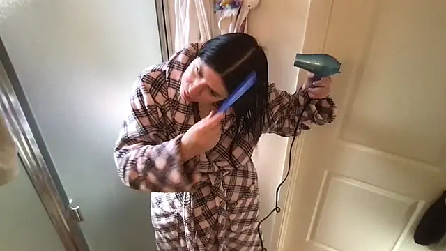 HYPHYtype online show from 11/02/25, 07:27