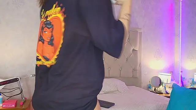 nini love01 online show from 02/08/26, 04:05