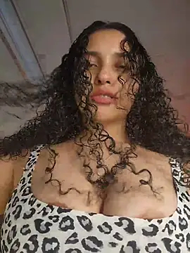 Lucy Marin online show from 12/01/25, 10:04