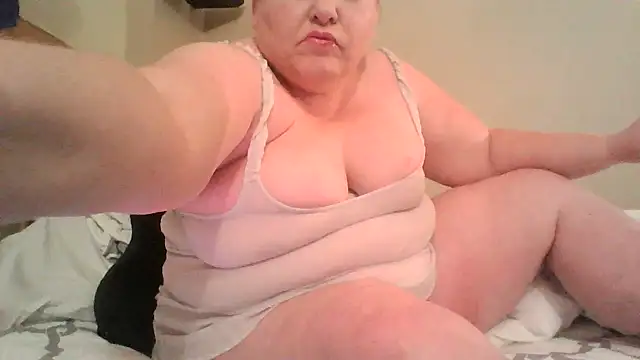 atlwebbie75 online show from 02/11/26, 09:25