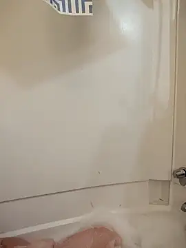 atlwebbie75 online show from 04/20/26, 08:50