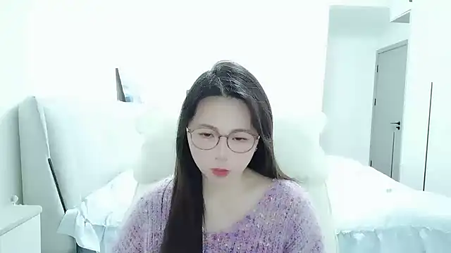 Sunset glow online show from 04/01/26, 01:41