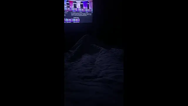 petuletra online show from 10/18/25, 11:05