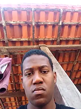 Safadinho2312 online show from 10/17/25, 12:52