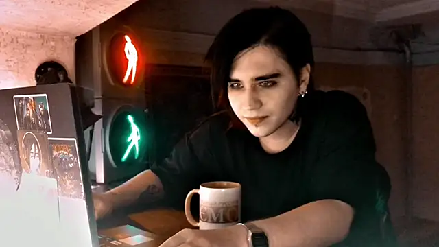 Snapshot of sademobeer chatting on 02/06/26, 12:04 sademobeer online show from 02/06/26, 12:04