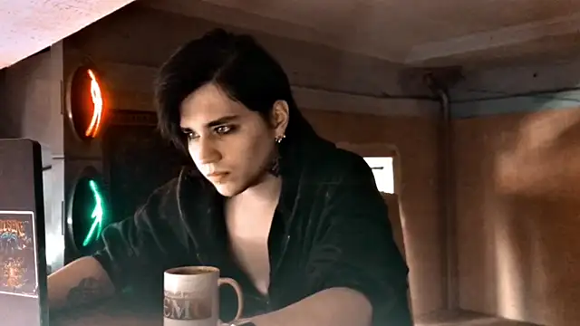 Snapshot of sademobeer chatting on 02/21/26, 10:05 sademobeer online show from 02/21/26, 10:05