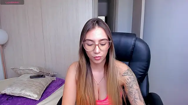 StacyConner online show from 09/23/25, 06:55