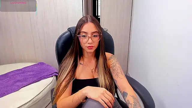 StacyConner online show from 03/31/26, 01:07