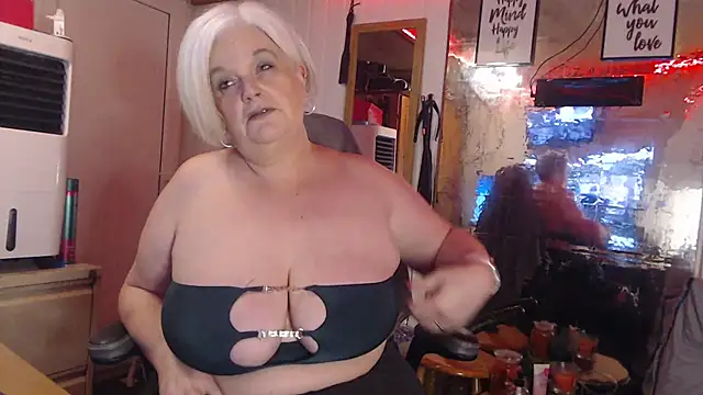 sexychazza16 online show from 01/06/26, 08:01