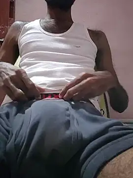 Snapshot of virgindesi92 chatting on 11/09/25, 04:05 virgindesi92 online show from 11/09/25, 04:05