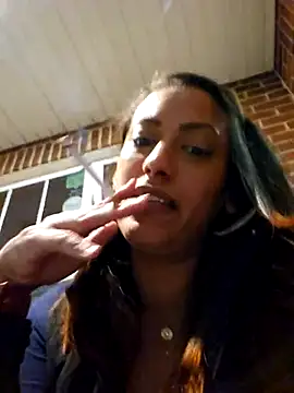 Snapshot of Nikkierosee chatting on 03/04/25, 07:19 Nikkierosee online show from 03/04/25, 07:19