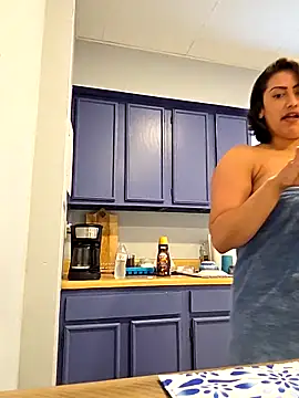 Snapshot of Nikkierosee chatting on 09/14/25, 02:49 Nikkierosee online show from 09/14/25, 02:49