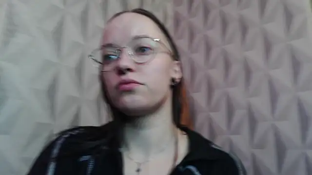 Snapshot of Aelita_bb chatting on 09/28/25, 02:00 Aelita bb online show from 09/28/25, 02:00