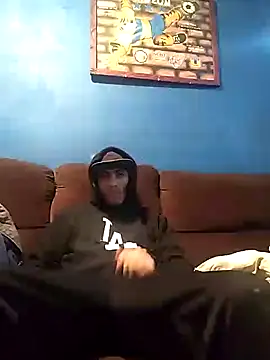 AlexAlejandro13 online show from 12/17/25, 06:47