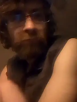 Bottomslut4tops84 online show from 12/17/25, 09:37