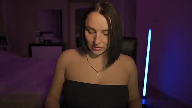 Snapshot of KillyP chatting on 02/11/25, 06:22 KillyP online show from 02/11/25, 06:22