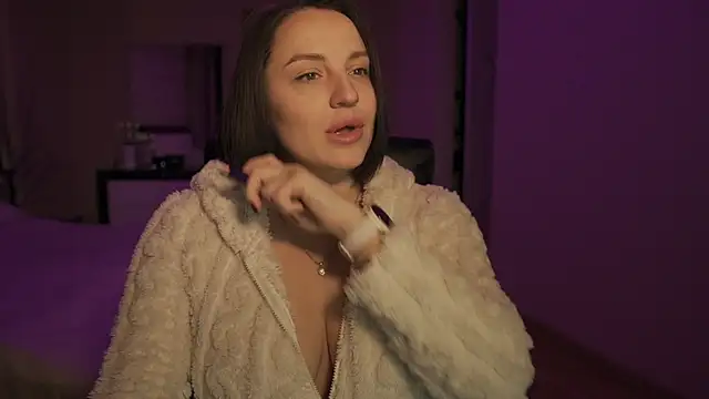 Snapshot of KillyP chatting on 02/18/25, 04:05 KillyP online show from 02/18/25, 04:05