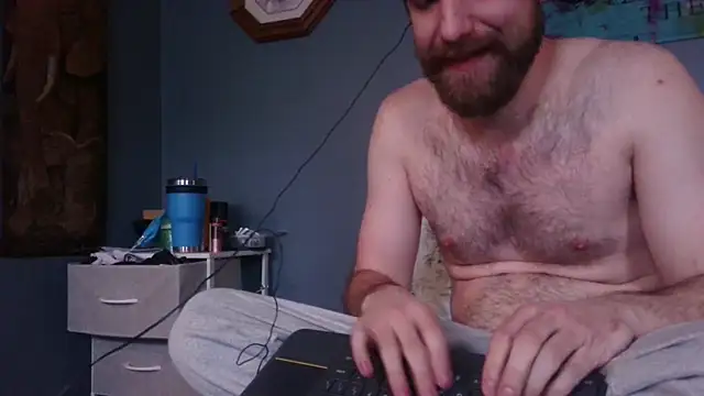 Snapshot of hpluvsplata chatting on 02/17/26, 02:13 hpluvsplata online show from 02/17/26, 02:13