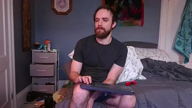 Snapshot of hpluvsplata chatting on 02/19/26, 02:13 hpluvsplata online show from 02/19/26, 02:13