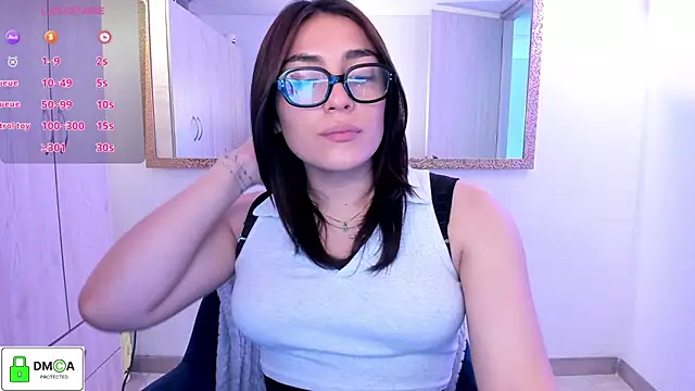 Snapshot of EricaVanderhill chatting on 07/20/26, 07:49 EricaVanderhill online show from 07/20/26, 07:49