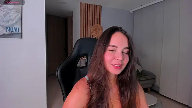 AnnieHallX online show from 12/17/25, 02:17