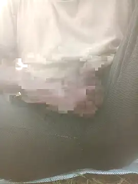 FinableKnee online show from 10/20/25, 02:56