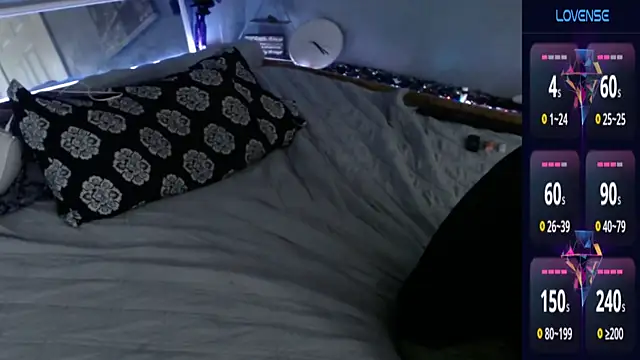 MaxRouger online show from 10/06/25, 08:23