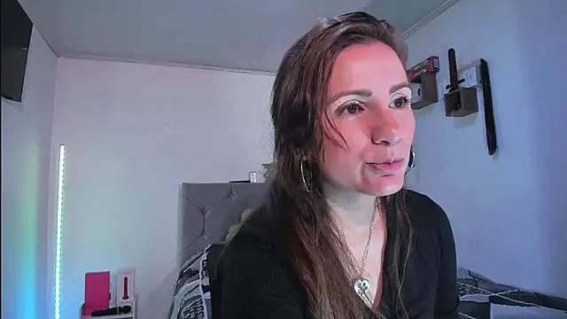 vanessabrown  online show from 03/20/26, 12:15