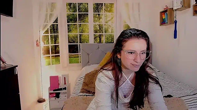 vanessabrown  online show from 06/22/26, 04:37