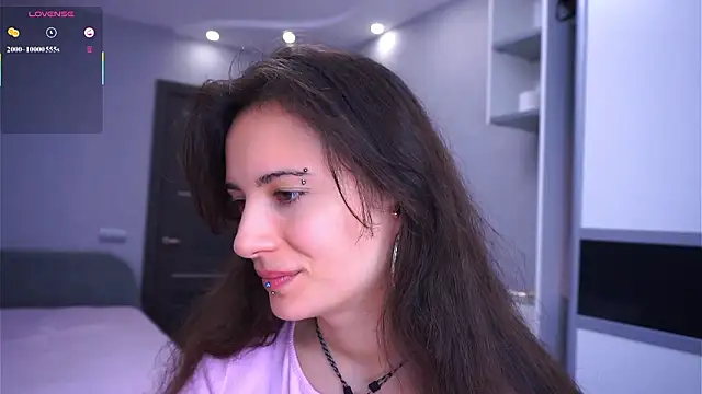 Holla Molly online show from 03/18/26, 05:32