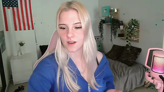 Blueeyezz0 online show from 04/04/26, 10:35