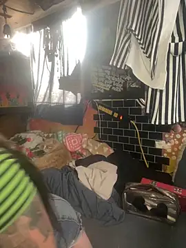 1-800-FUCKYOU online show from 01/08/25, 03:19