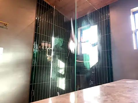 1-800-FUCKYOU online show from 11/10/25, 10:31