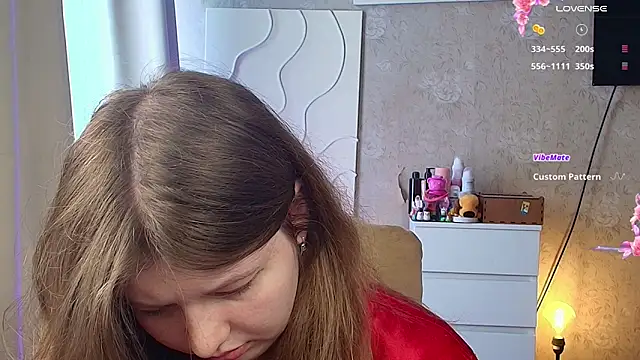 Vivian cutie online show from 06/06/26, 10:42