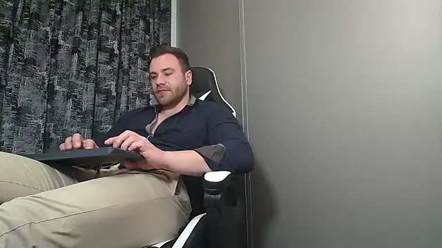 Thori92 online show from 02/11/25, 08:10