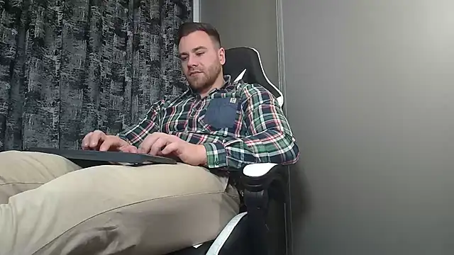 Thori92 online show from 02/16/25, 06:43