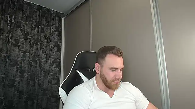 Thori92 online show from 03/06/25, 08:37