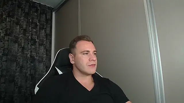 Thori92 online show from 09/18/25, 06:10