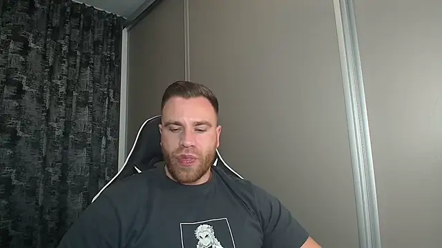 Thori92 online show from 10/22/25, 05:45