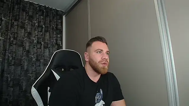 Thori92 online show from 11/19/25, 08:09