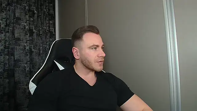 Thori92 online show from 04/12/26, 12:32