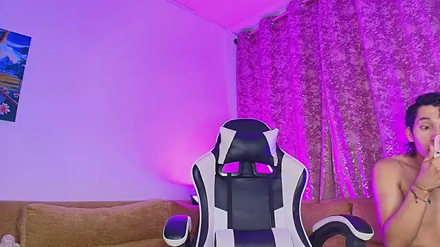 JacoboSwam online show from 12/04/25, 09:07