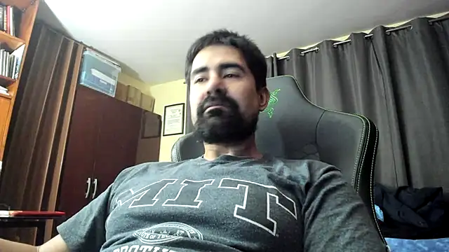 Snapshot of VonDoomdelToro chatting on 12/07/24, 09:39 VonDoomdelToro online show from 12/07/24, 09:39