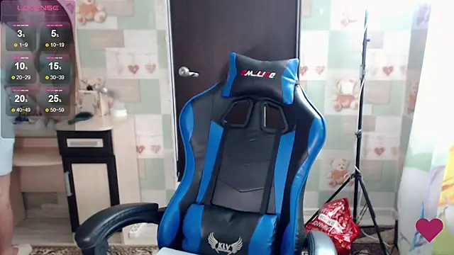 Korolek12 online show from 12/18/25, 05:24