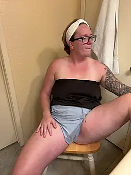 Lizzyloo online show from 12/19/24, 10:45